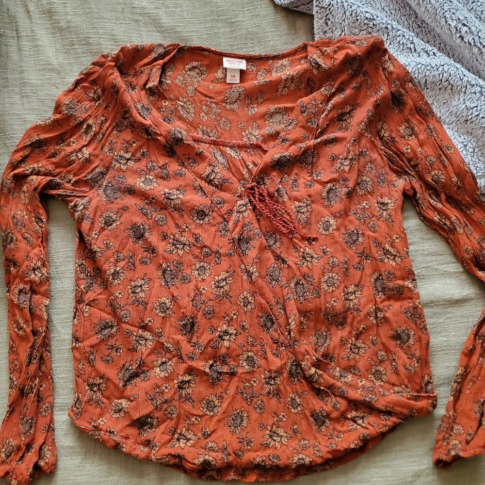 Mossimo Supply Co blouse